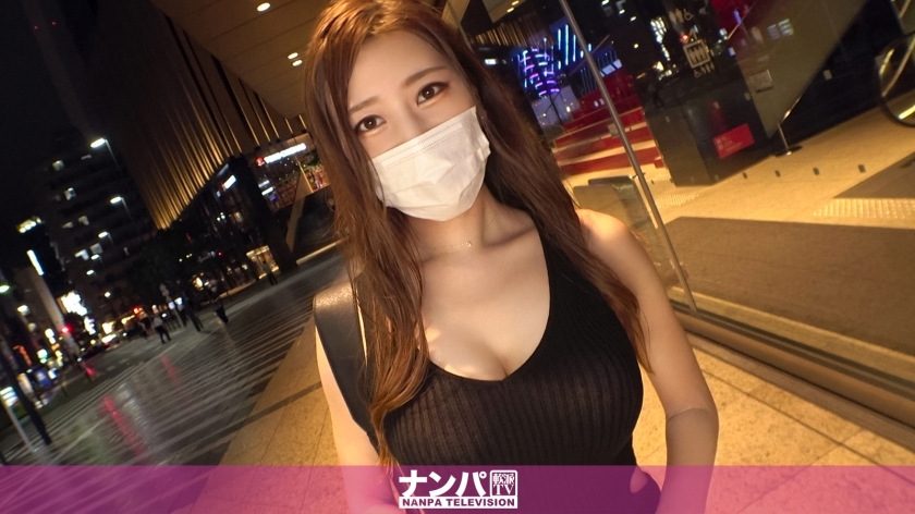 認真的南帕，第一槍。 1721 條理清晰的功能！風格出眾！撿起一個回頭看路過的男人的美女！警覺逐漸消失，屁股被撫摸，逐漸發情....將F奶不成比例地搖晃到纖細的身軀上，呼氣喘氣！ ！ ！