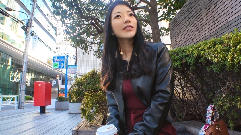 SIRO-5251 [聪明又有才华的办公室女士]“里面感觉很好...”黏稠的口交，然后是黏黏的吻。一边感受着强烈的活塞，一边发出可爱的呻吟声！ 【初拍】AV线上申请→AV体验拍摄2145