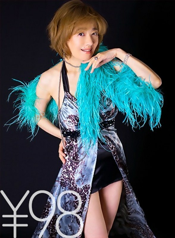 [优点] Marimura Kei 这次在虚拟现实空间做爱。这是梦吗？现实？在这样的世界里与黑人交织在一起。轻轻地用手工作一只大公鸡。内裤脱掉，大公鸡一下子入侵。用传教士的姿势戳，用上位姿势的女人摇臀部到高潮。此外，Kei Marimura 背部被刺伤并在她的屁股上进行颜射